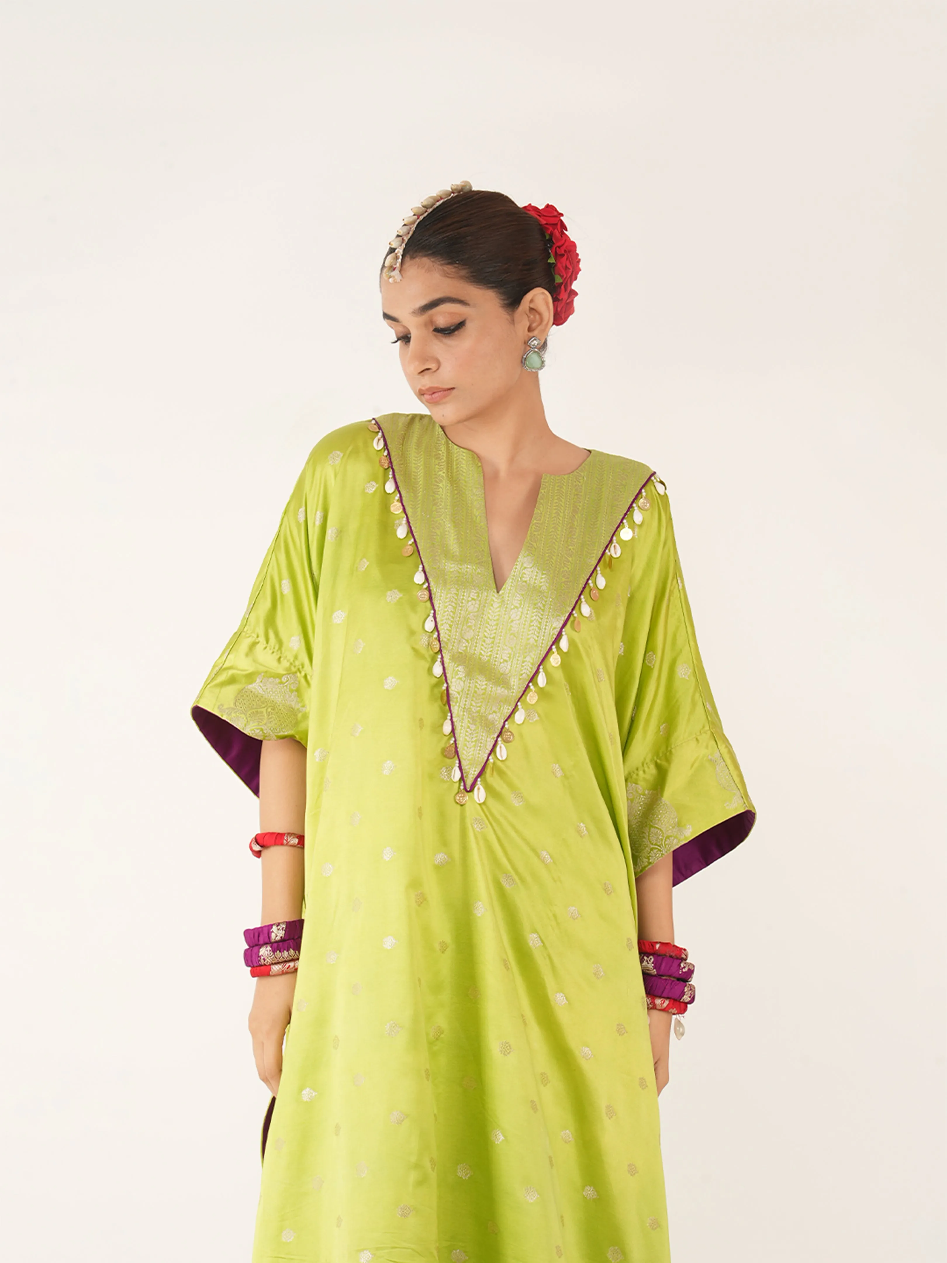 Pankhi Silk Kaftan In Green