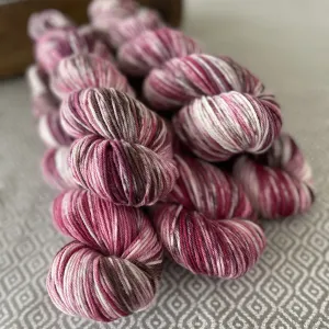 Simply DK Yarn - Victoria